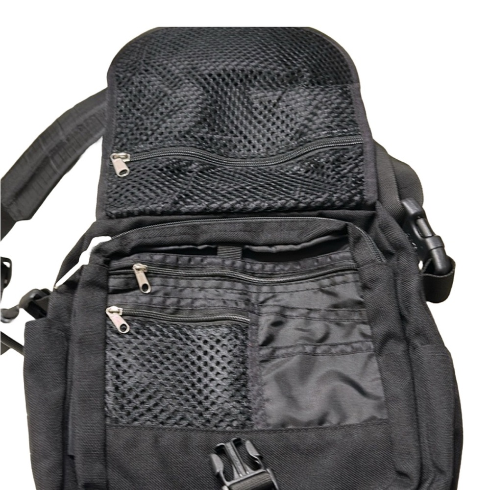 Pine Ridge Woman’s Shoulder bag/backpack - Picture 2 of 7